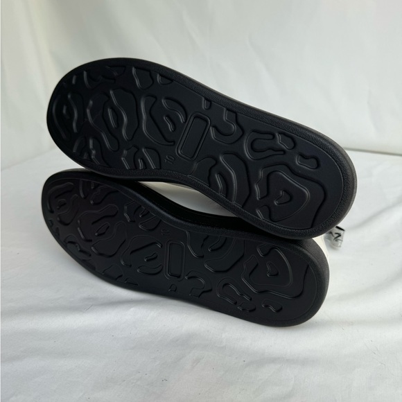 Seven 7 alexia pull on white pebbled vegan leather booties size 10 - Picture 9 of 9